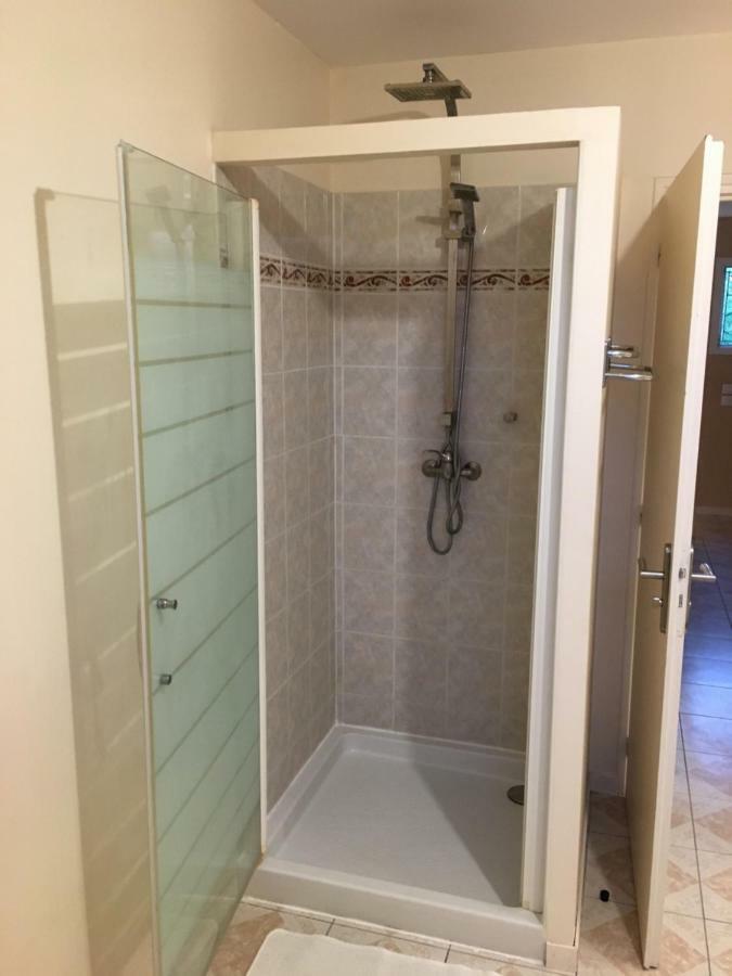 Villa plein pied rez-de-chaussée+1 avec dépendance Cenon Extérieur photo